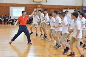 黄健翔谈越位新规：用规则的执行层面折腾人，足球真会变更好吗？