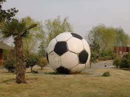 勇士1分惜败快船，无耻黑哨小佩顿干扰球漏判，科尔怒吼有理，库里六犯离场太冤