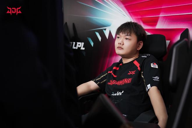 这次教练更 这次教练更