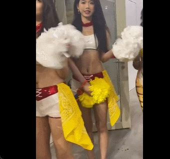 同时